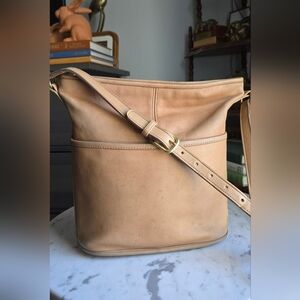 Vintage (1980s) Coach Bucket Bag Lightweights Collection (Saddle)